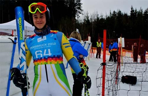 O esquiador brasileiro Tobias Macedo estreou em grande estilo na prova de Slalom Gigante dos Jogos Olímpicos da Juventude / Foto: Divulgação